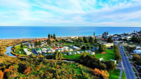 Moana Beach Tourist Park